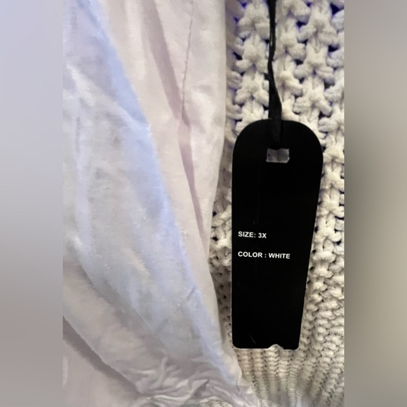 NWT ON FIRE Women’s White ‘Taste of Melanin’ Multicolored-Graphic Tee; Size 3X - Picture 5 of 9